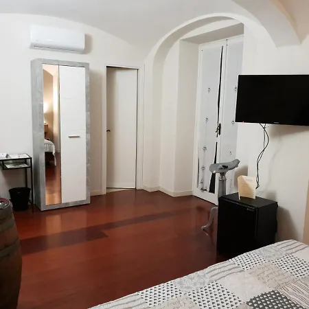 Ristorante Albergo Corona Novi Ligure Exterior foto