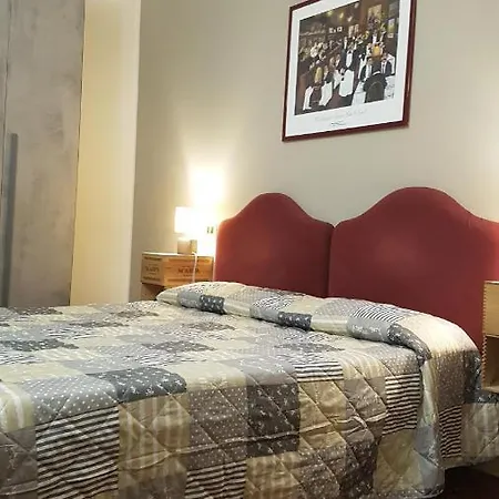 Ristorante Albergo Corona Novi Ligure Exterior foto
