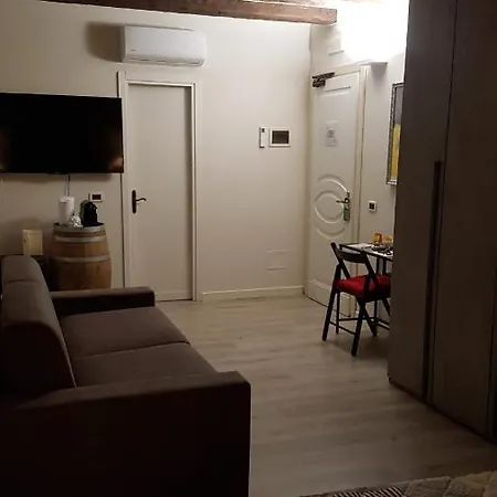 Ristorante Albergo Corona Novi Ligure Exterior foto